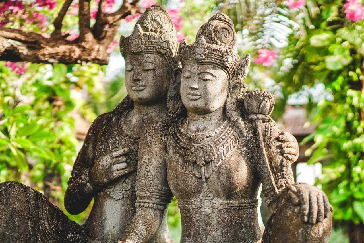 Giri Bhagawan Villas & Spa นูซาดูอา ภายนอก รูปภาพ