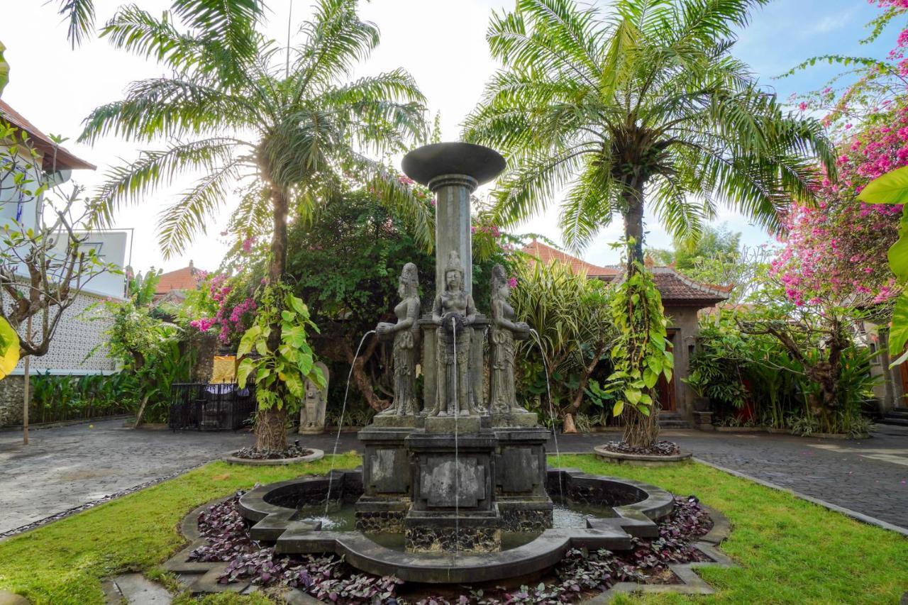 Giri Bhagawan Villas & Spa นูซาดูอา ภายนอก รูปภาพ