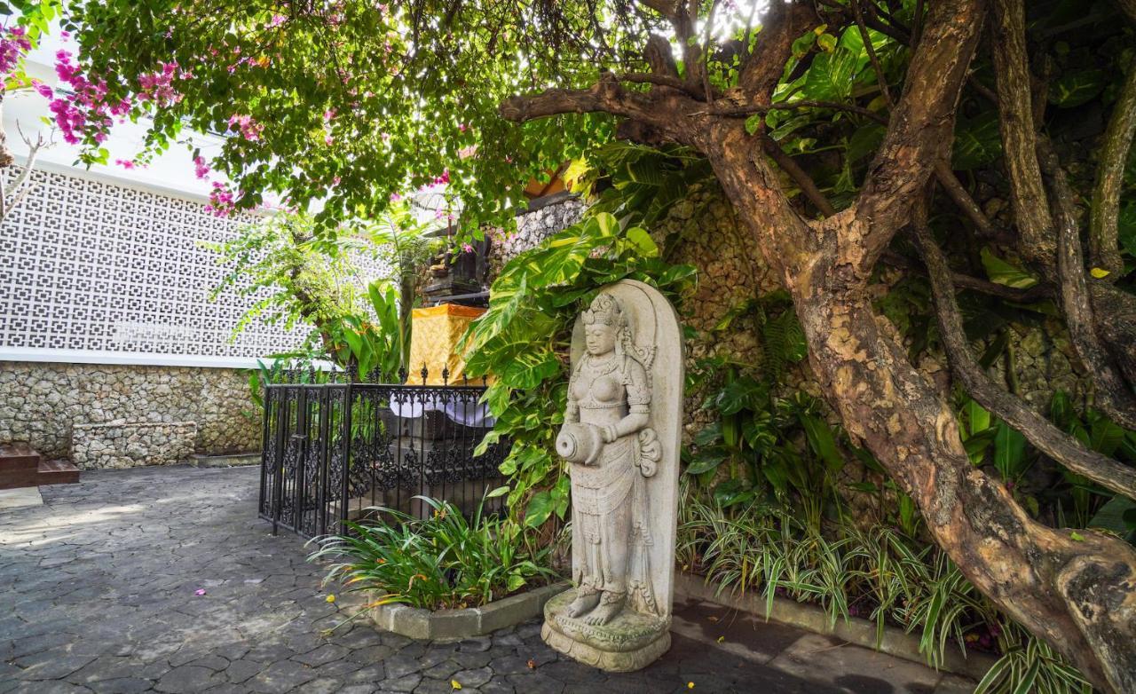 Giri Bhagawan Villas & Spa นูซาดูอา ภายนอก รูปภาพ