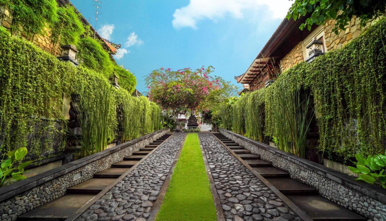 Giri Bhagawan Villas & Spa นูซาดูอา ภายนอก รูปภาพ