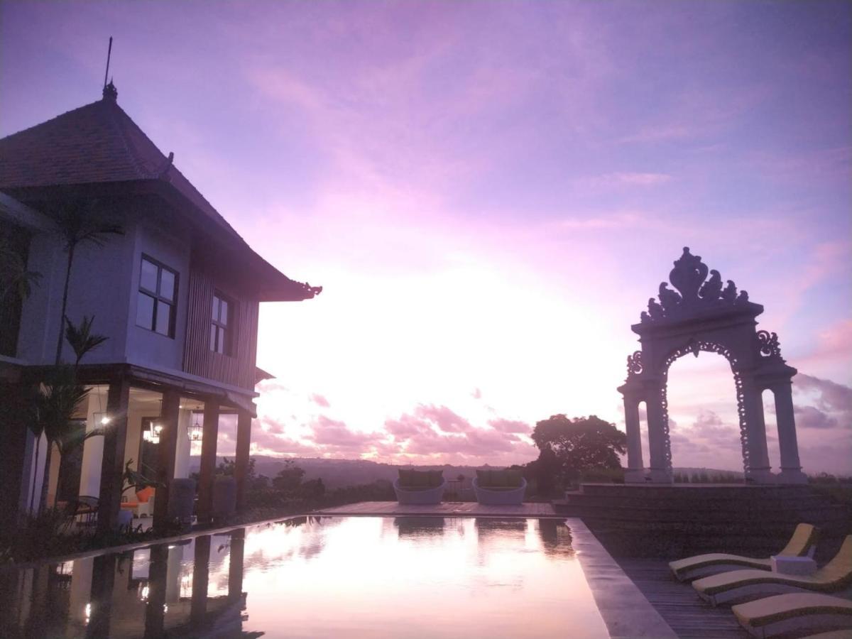 Giri Bhagawan Villas & Spa นูซาดูอา ภายนอก รูปภาพ