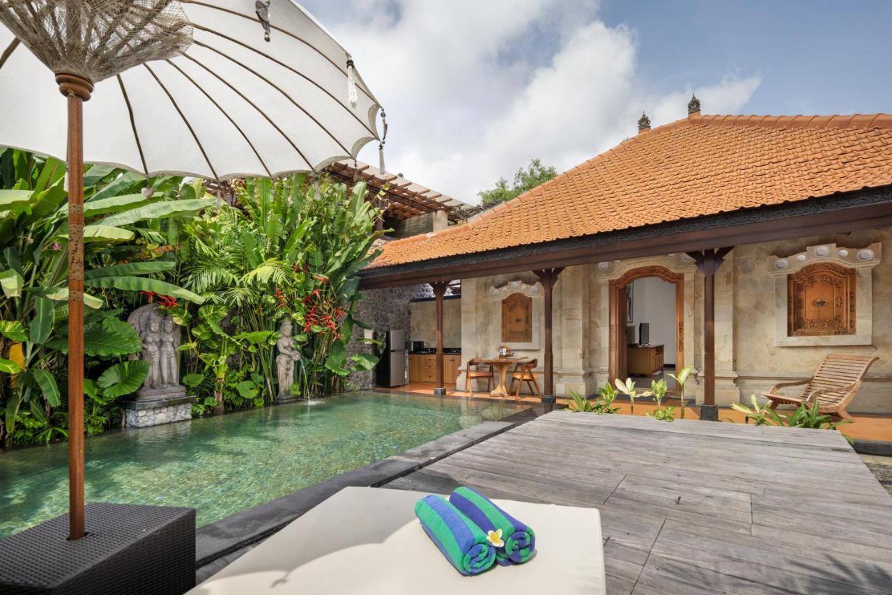 Giri Bhagawan Villas & Spa นูซาดูอา ภายนอก รูปภาพ