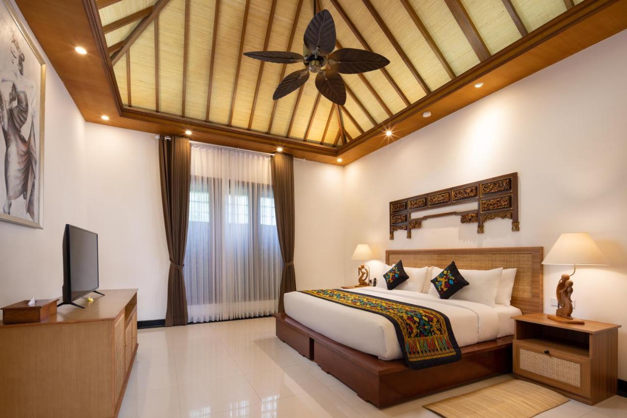 Giri Bhagawan Villas & Spa นูซาดูอา ภายนอก รูปภาพ
