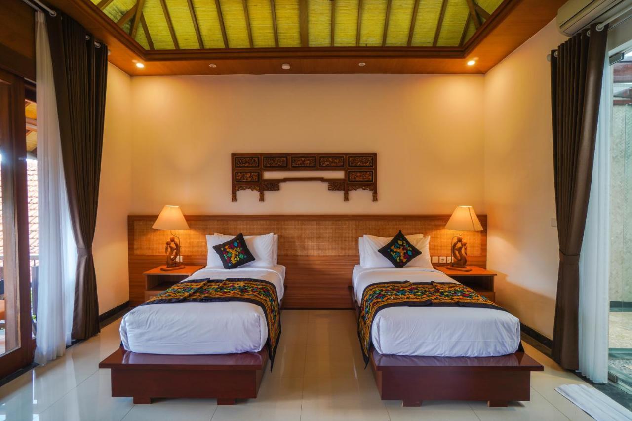 Giri Bhagawan Villas & Spa นูซาดูอา ภายนอก รูปภาพ