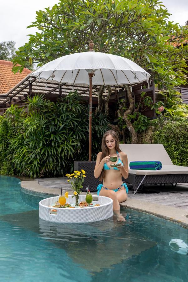 Giri Bhagawan Villas & Spa นูซาดูอา ภายนอก รูปภาพ